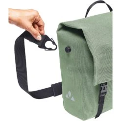 Vaude Augsburg IV L Bike Bag - 20L - Willow Green 17 Vaude Augsburg IV L Bike Bag - 20L - Willow Green -Vaude vaude augsburg iv l bike bag willow green 7 1354933