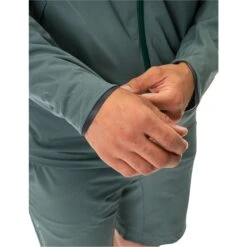 Vaude Men's Cyclist Jacket - Dusty Forest -Vaude vaude mens cyclist jacket dusty forest 7 1108291