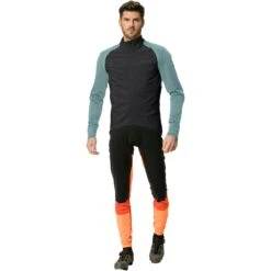 Vaude Men's Kuro Softshell ZO Jacket - Dusty Moss -Vaude vaude mens kuro softshell zo jacket dusty moss 1 1254349