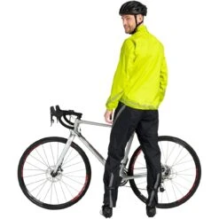 Vaude Men's Luminum Performance Rain Jacket II - Bright Green 13 Vaude Men's Luminum Performance Rain Jacket II - Bright Green -Vaude vaude mens luminum performance rain jacket ii bright green b4 1080468