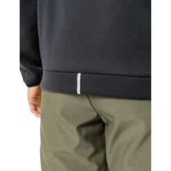 Vaude Men's Mineo Fleece Jacket - Phantom Black -Vaude vaude mens mineo fleece jacket phantom black 2 1257440