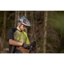 Vaude Men's Moab T-Shirt VI - Khaki 17 Vaude Men's Moab T-Shirt VI - Khaki -Vaude vaude mens moab t shirt vi willow green 1 1546380 1