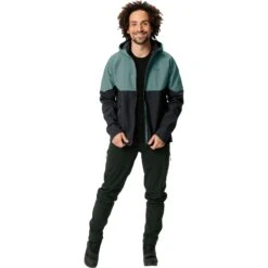Vaude Men's Qimsa Softshell Jacket - Dusty Moss -Vaude vaude mens qimsa softshell jacket dusty moss 1 1260321