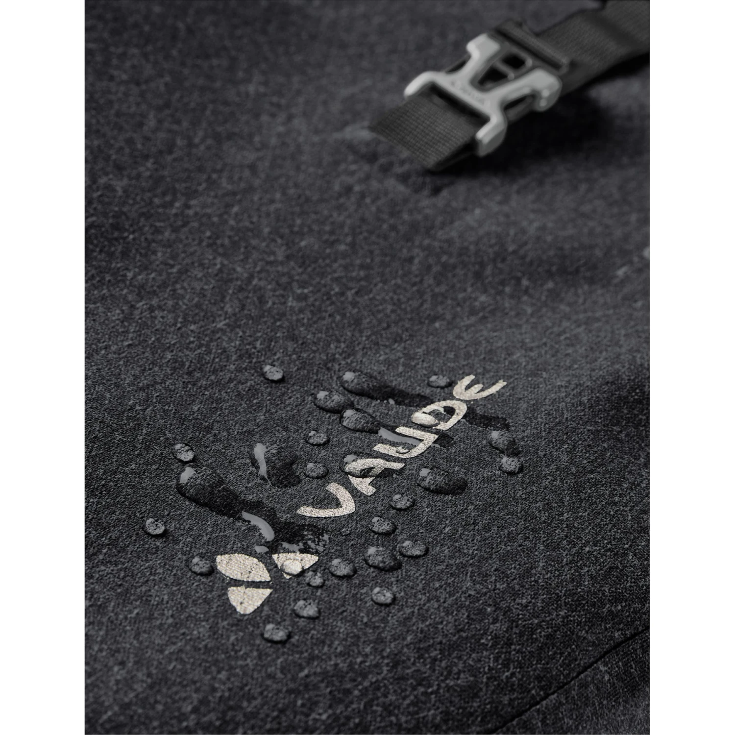 Vaude ReCycle Commute Single Bike Pannier Rear - 20L - Black 11 Vaude ReCycle Commute Single Bike Pannier Rear - 20L - Black - Image 9