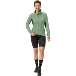 Vaude Women's Furka Air Jacket - Willow Green -Vaude vaude womens furka air jacket willow green 1 1403047