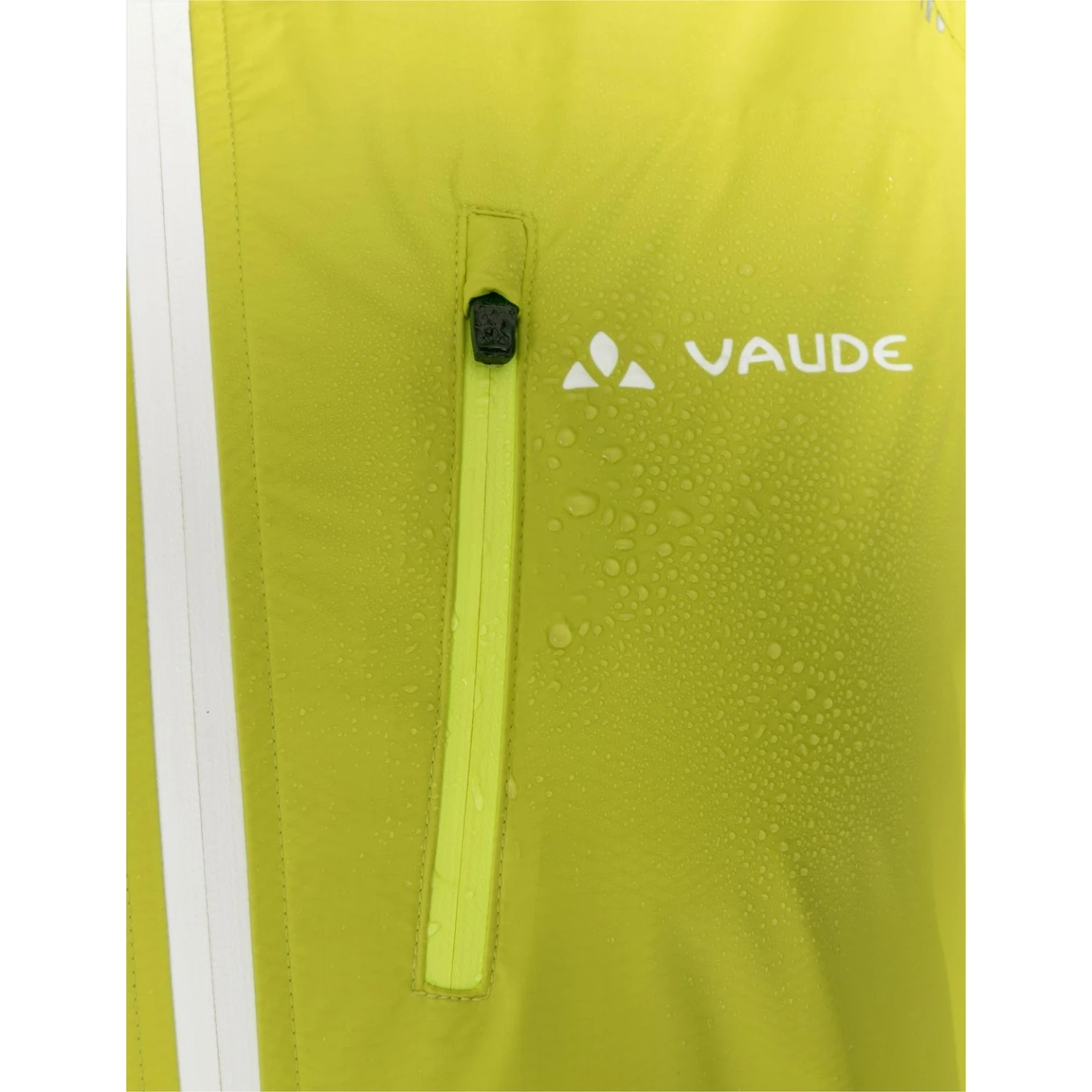 Vaude Women's Luminum Performance Rain Jacket II - Bright Green 7 Vaude Women's Luminum Performance Rain Jacket II - Bright Green - Image 5