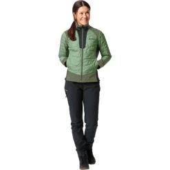 Vaude Women's Minaki Jacket III - Willow Green -Vaude vaude womens minaki jacket iii willow green 1 1509468