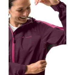 Vaude Moab Rain Jacket II Women - Cassis -Vaude vaude womens moab rain jacket ii cassis 7 1396006